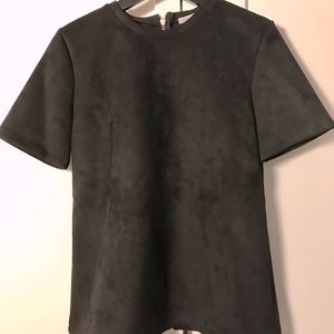 Zara - Suede-Like Black Top - Zipper back - Size L